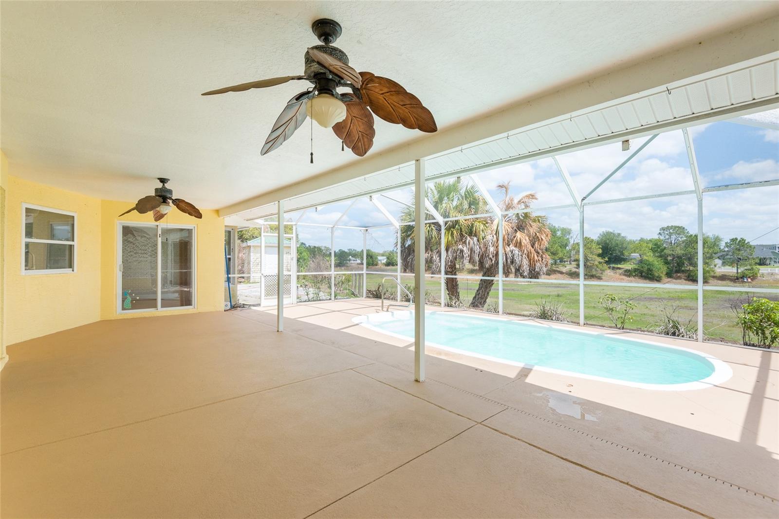 Image 29 of 37 For 7550 Gates Circle