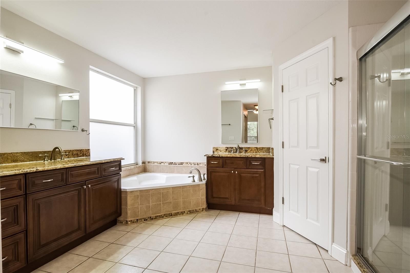 Image 14 of 20 For 176 Hanging Moss Drive