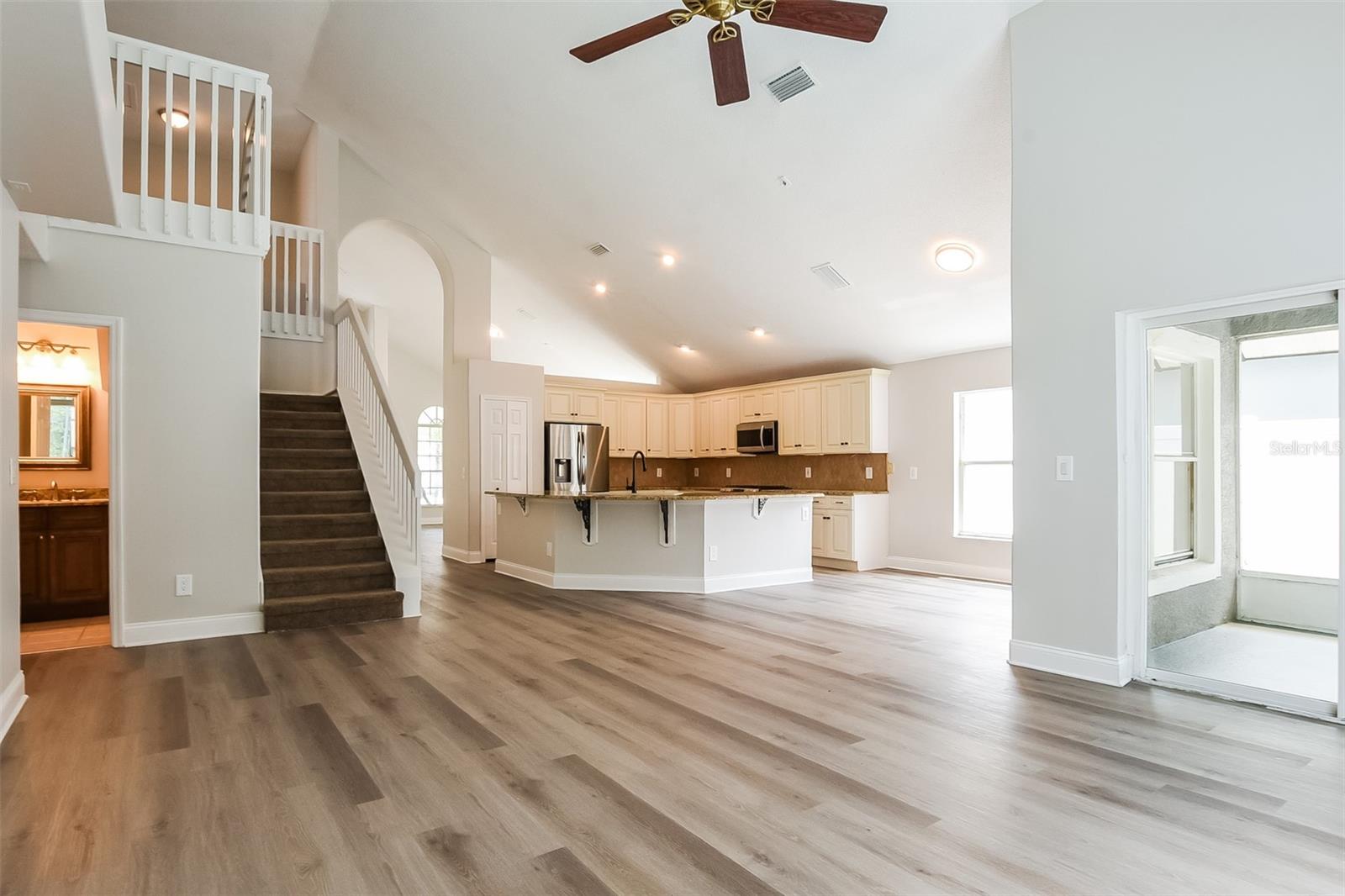 Image 4 of 20 For 176 Hanging Moss Drive