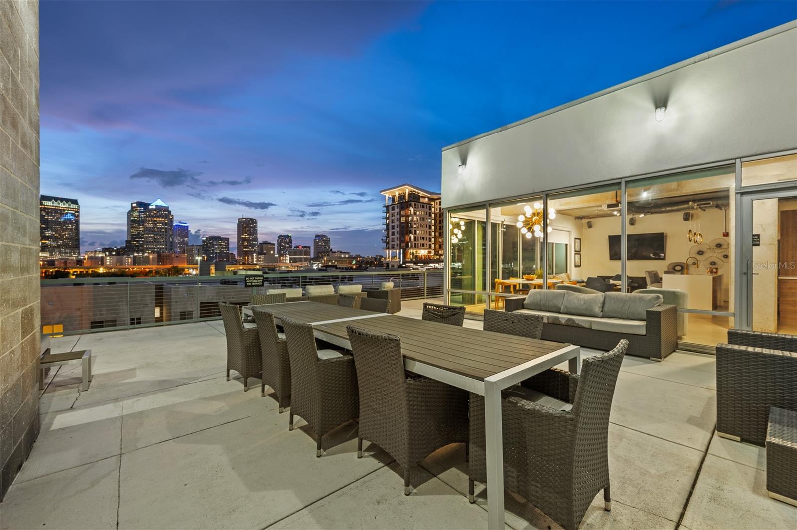 Image 18 of 40 For 101 12th Street 206