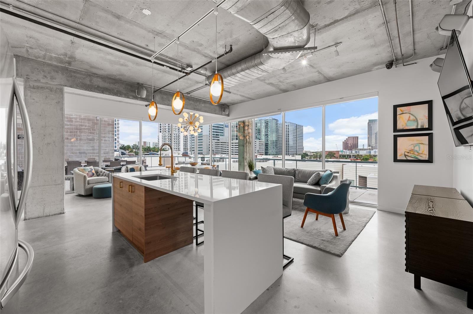 Image 25 of 40 For 101 12th Street 206