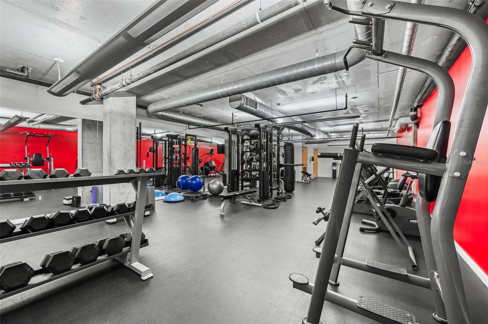 Image 27 of 40 For 101 12th Street 206