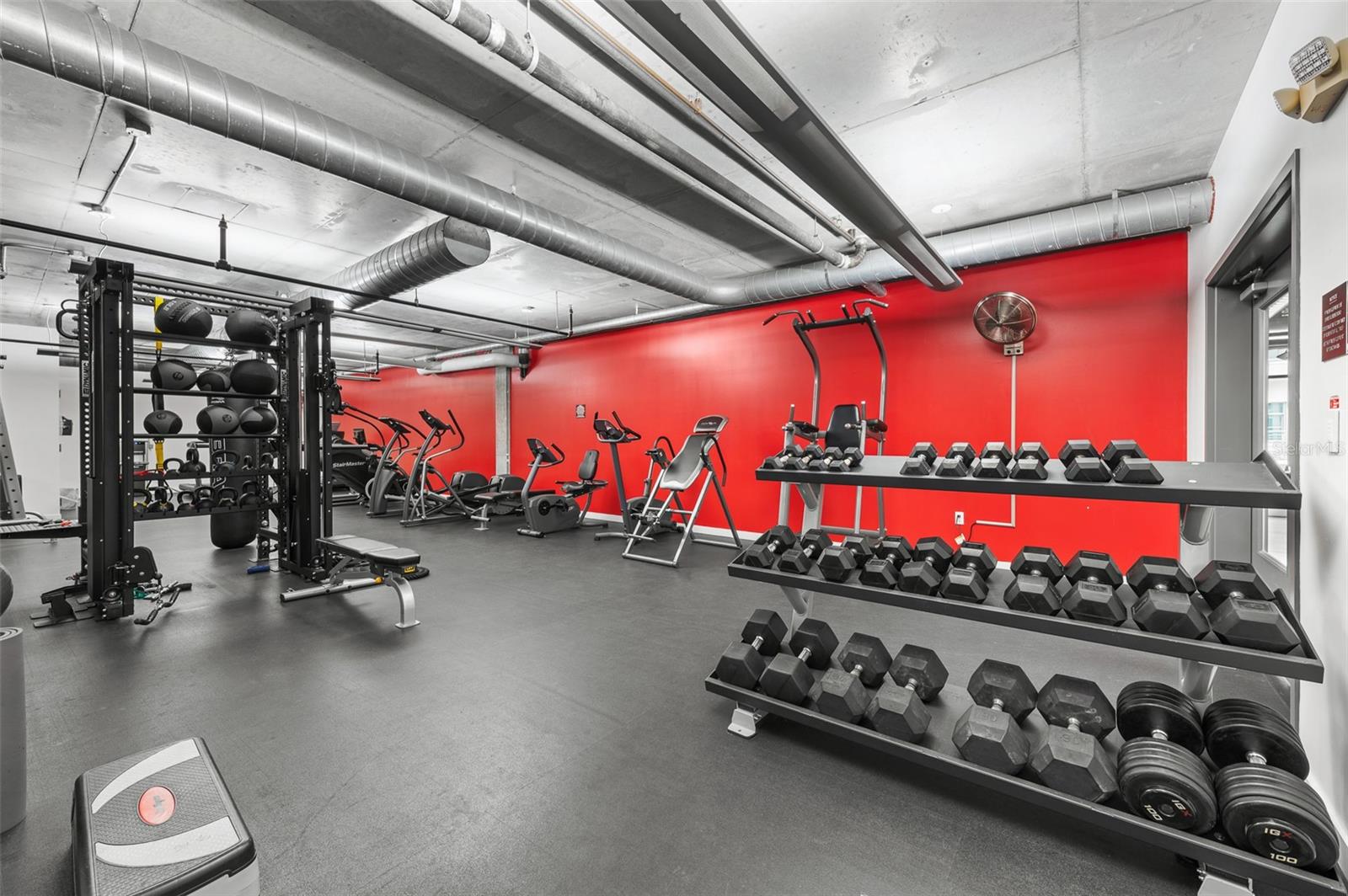 Image 29 of 40 For 101 12th Street 206