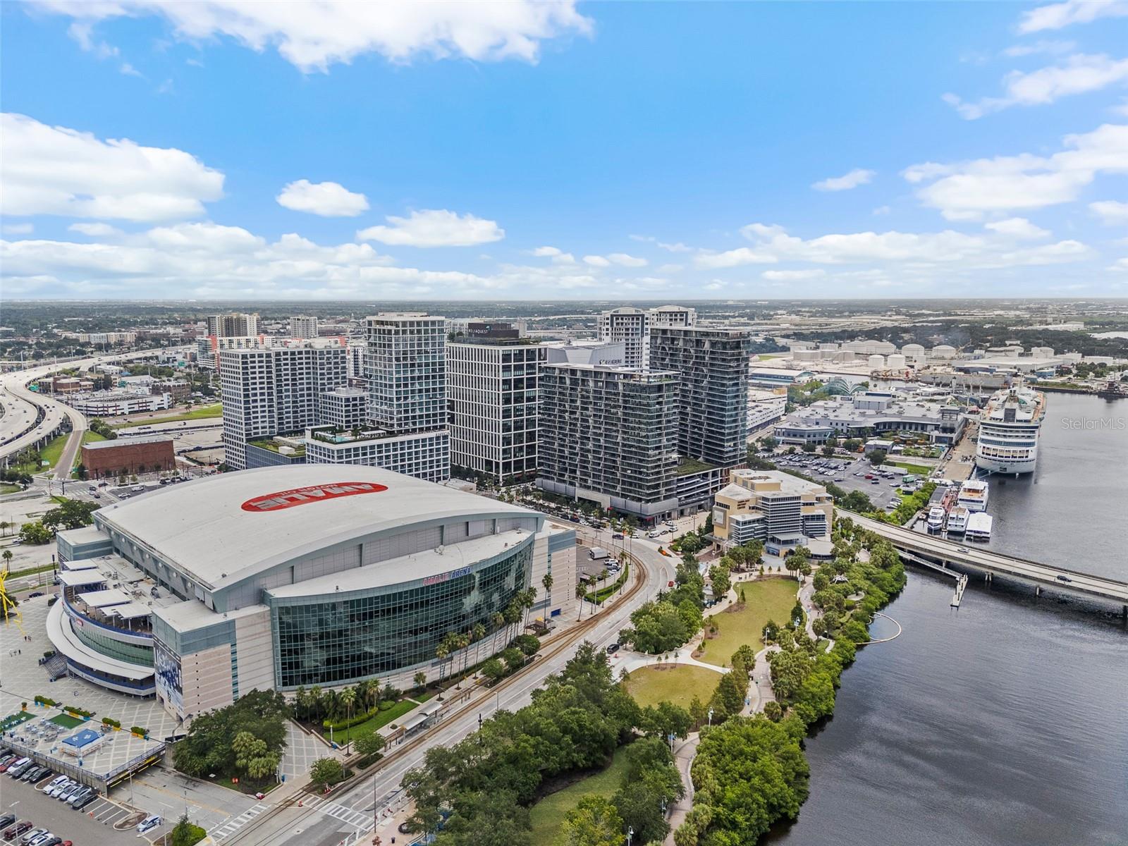 Image 37 of 40 For 101 12th Street 206