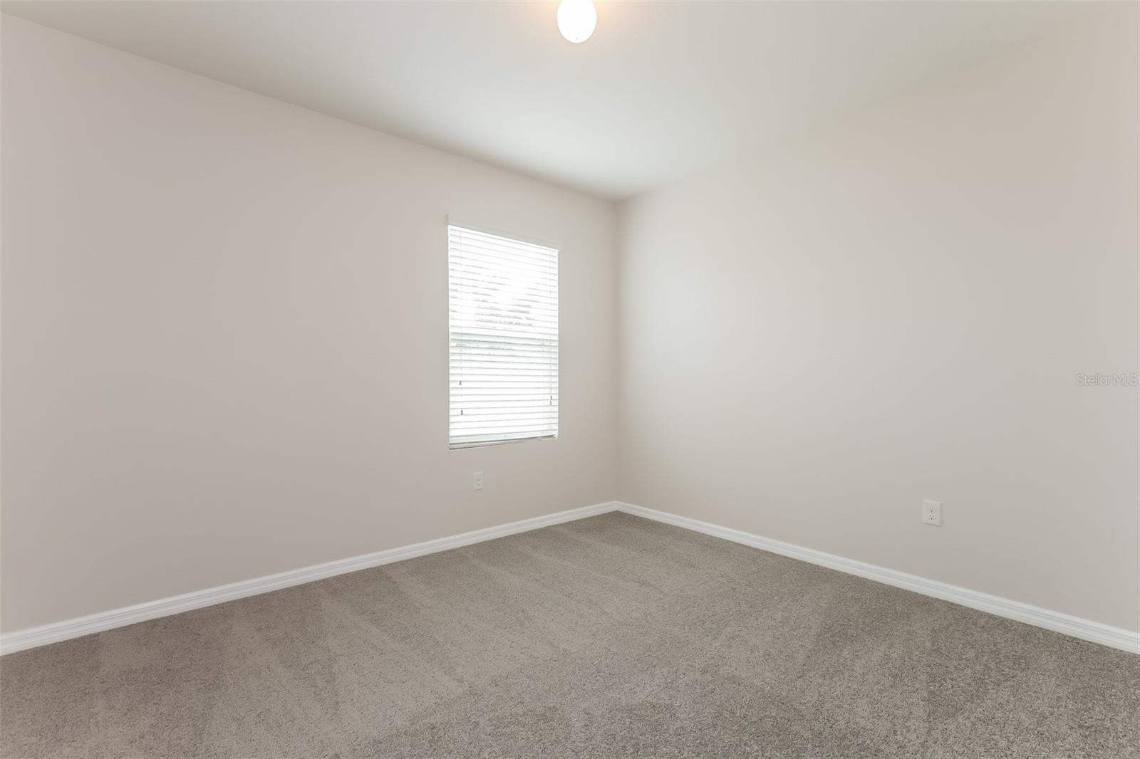 Image 11 of 19 For 9529 Sunstone Boulevard