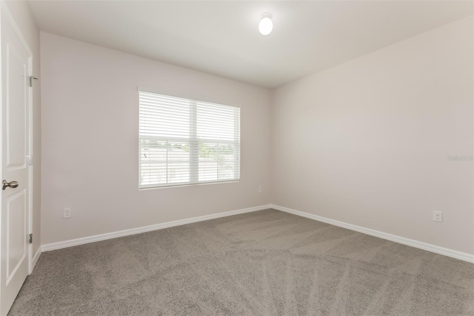 Image 15 of 19 For 9529 Sunstone Boulevard