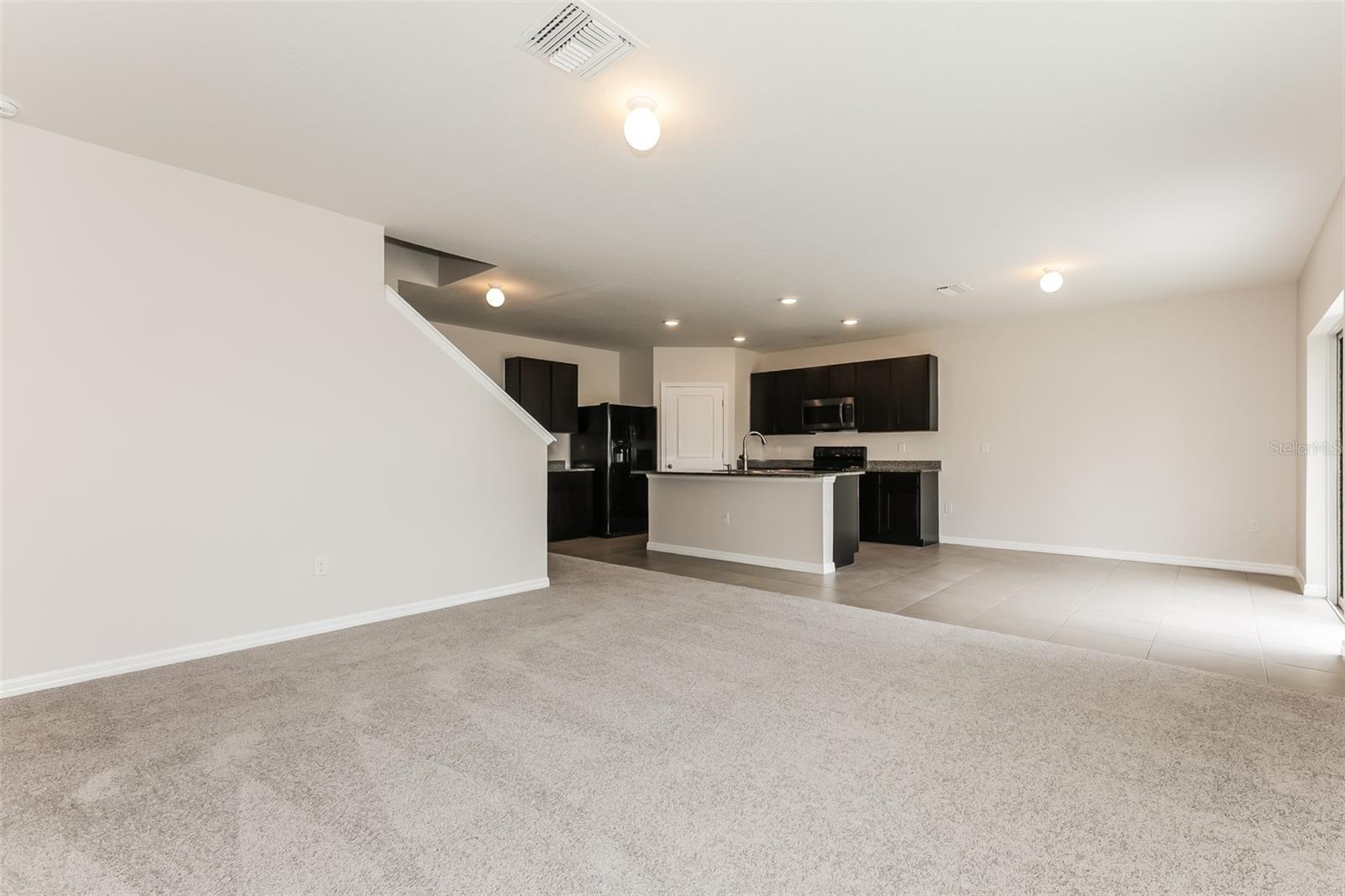 Image 6 of 19 For 9529 Sunstone Boulevard