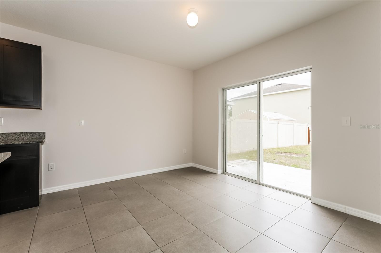 Image 7 of 19 For 9529 Sunstone Boulevard