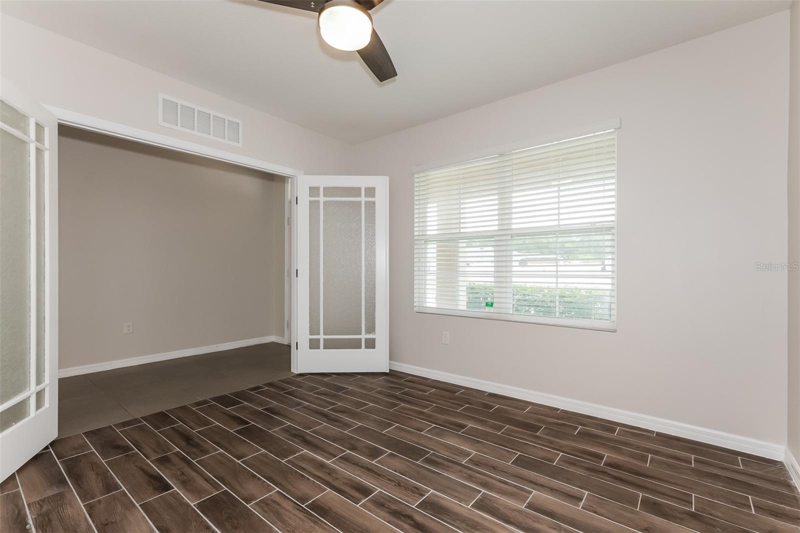 Image 8 of 19 For 9529 Sunstone Boulevard