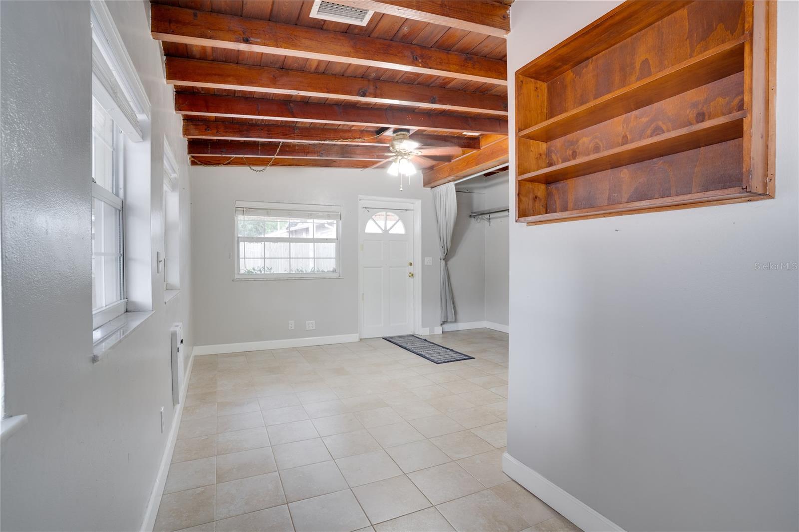 Image 14 of 36 For 1533 Suffolk Street N