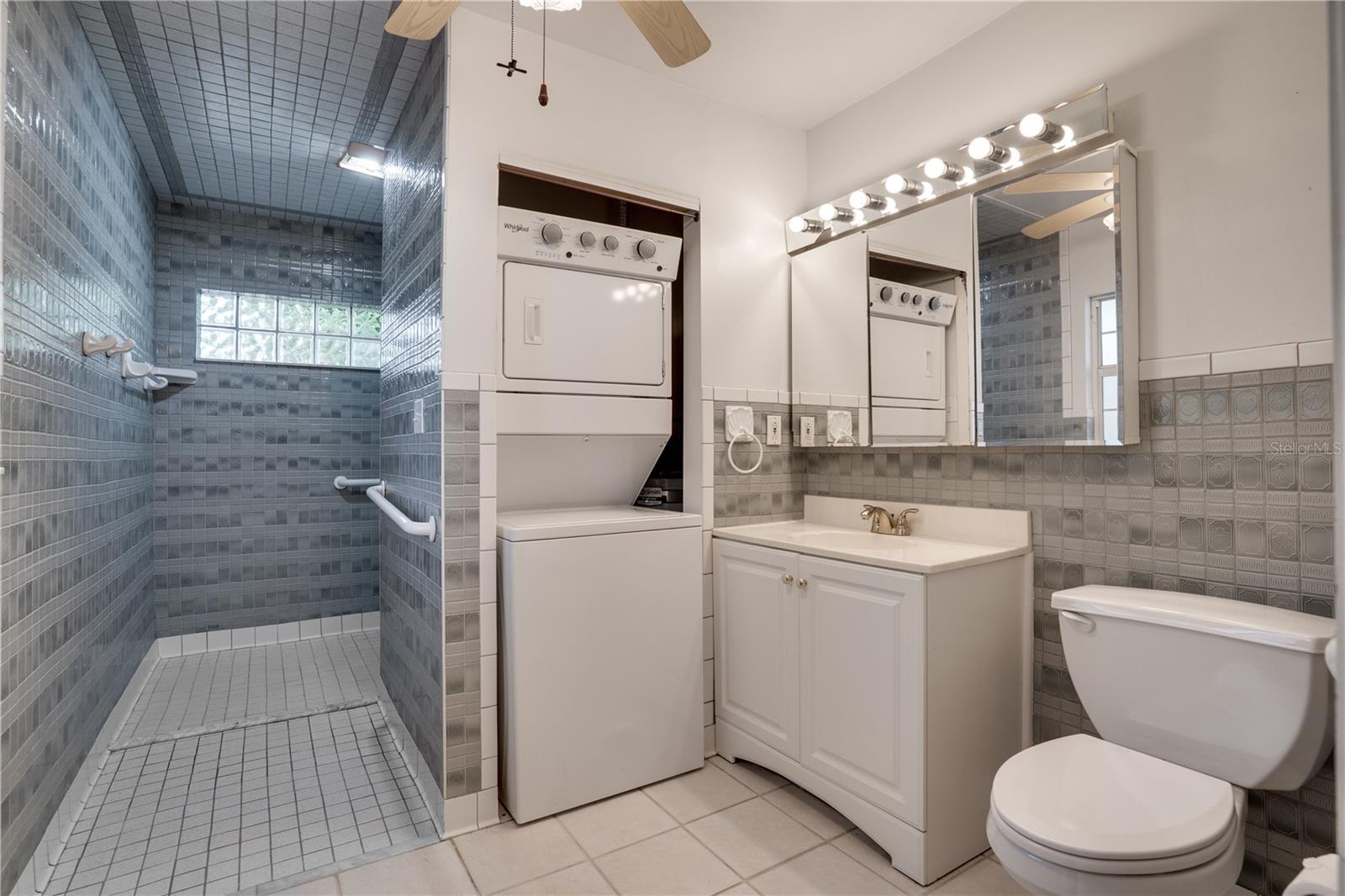 Image 23 of 36 For 1533 Suffolk Street N