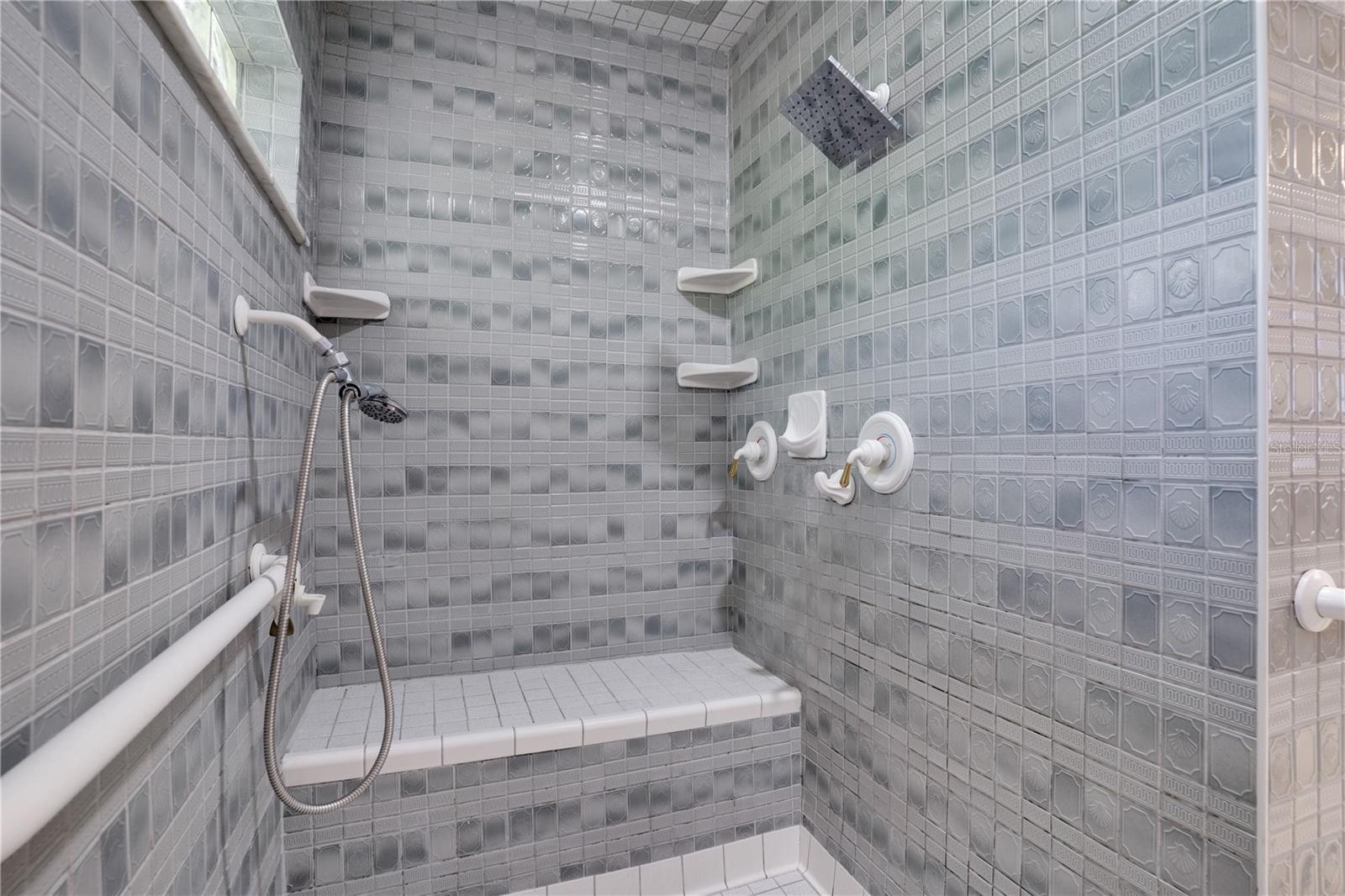 Image 24 of 36 For 1533 Suffolk Street N