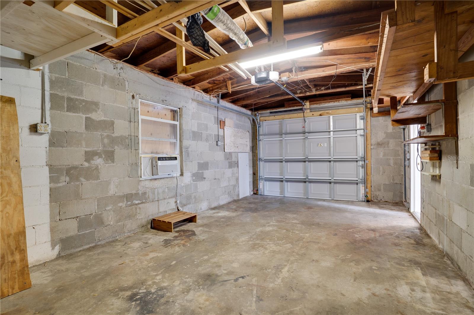 Image 30 of 36 For 1533 Suffolk Street N