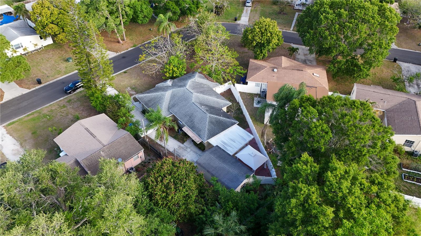 Image 31 of 36 For 1533 Suffolk Street N