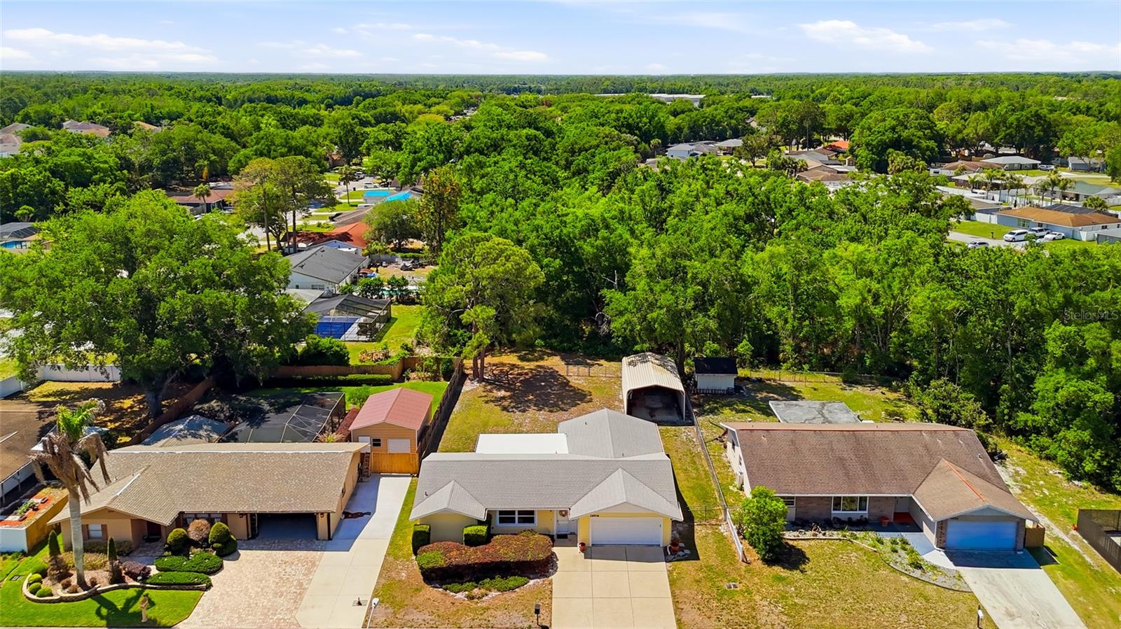 Image 2 of 28 For 26916 Magnolia Boulevard