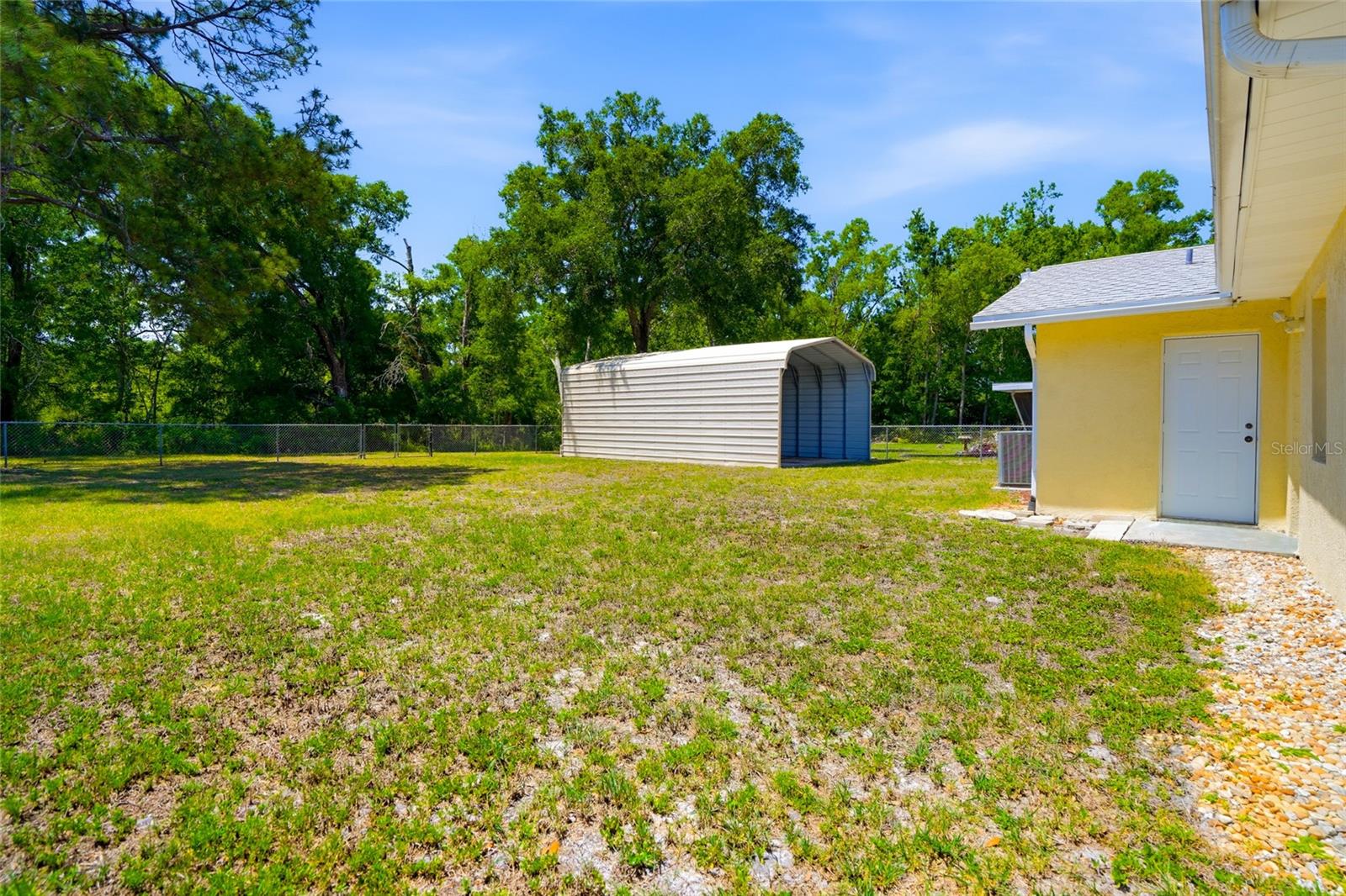 Image 21 of 28 For 26916 Magnolia Boulevard