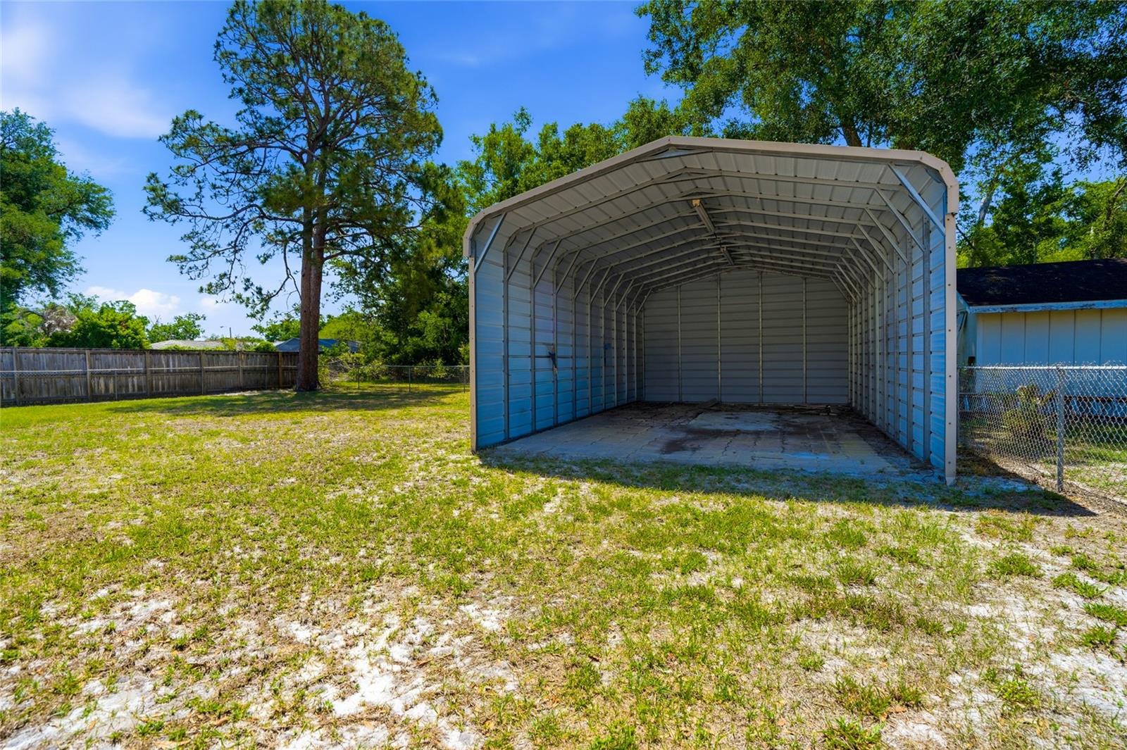 Image 24 of 28 For 26916 Magnolia Boulevard