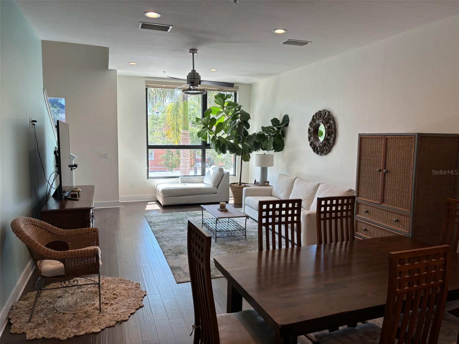 Image 22 of 39 For 130 8th Street N