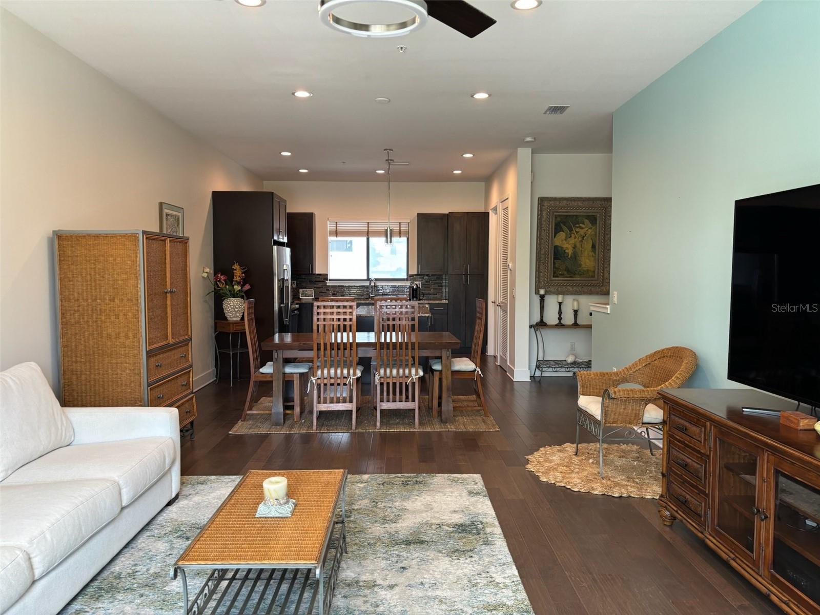 Image 23 of 39 For 130 8th Street N