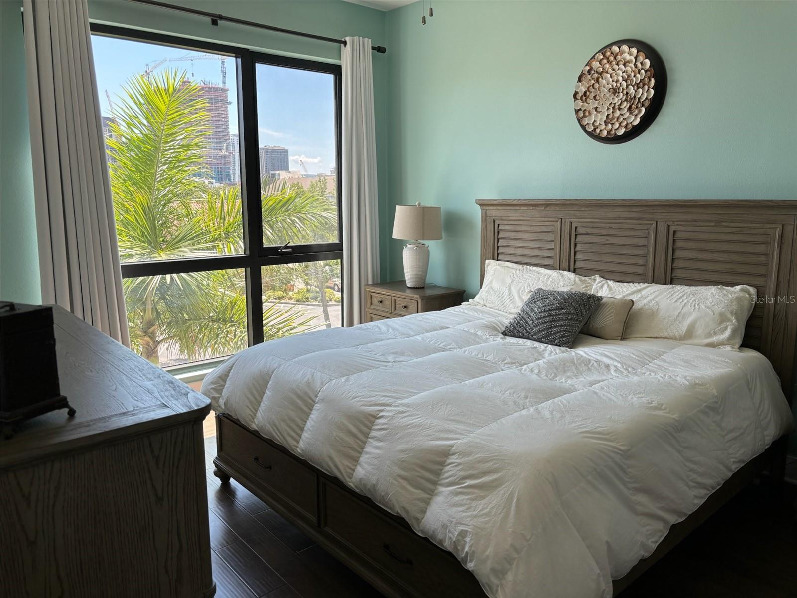 Image 4 of 39 For 130 8th Street N