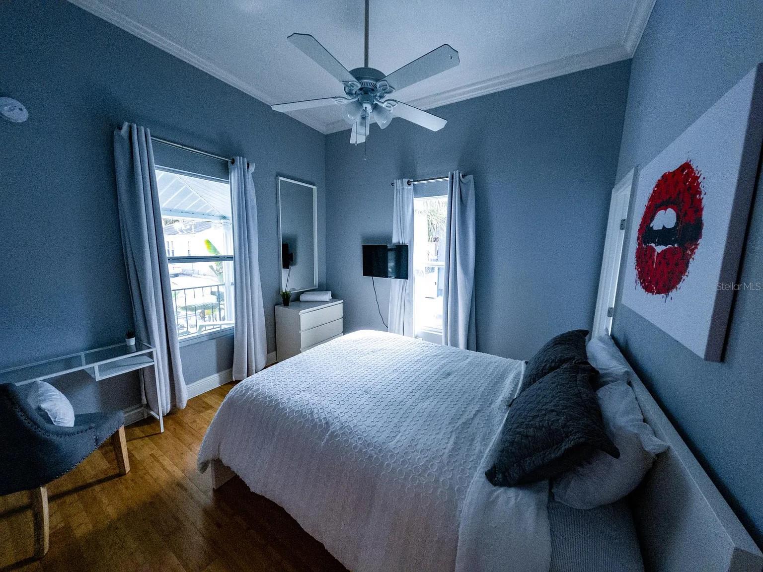 Image 3 of 10 For 2908 Sanchez Street