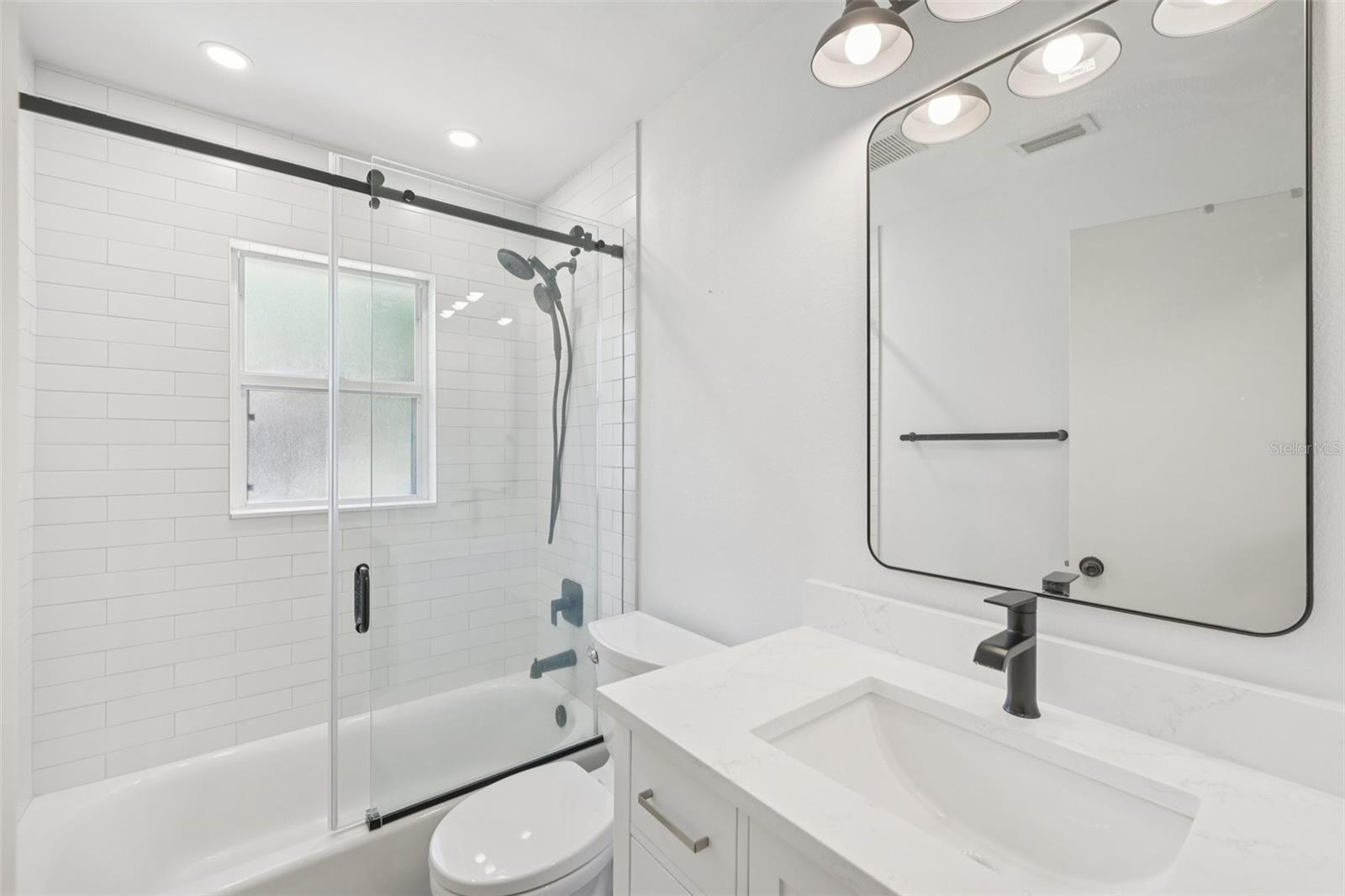 Image 21 of 35 For 5495 Cynthia Lane