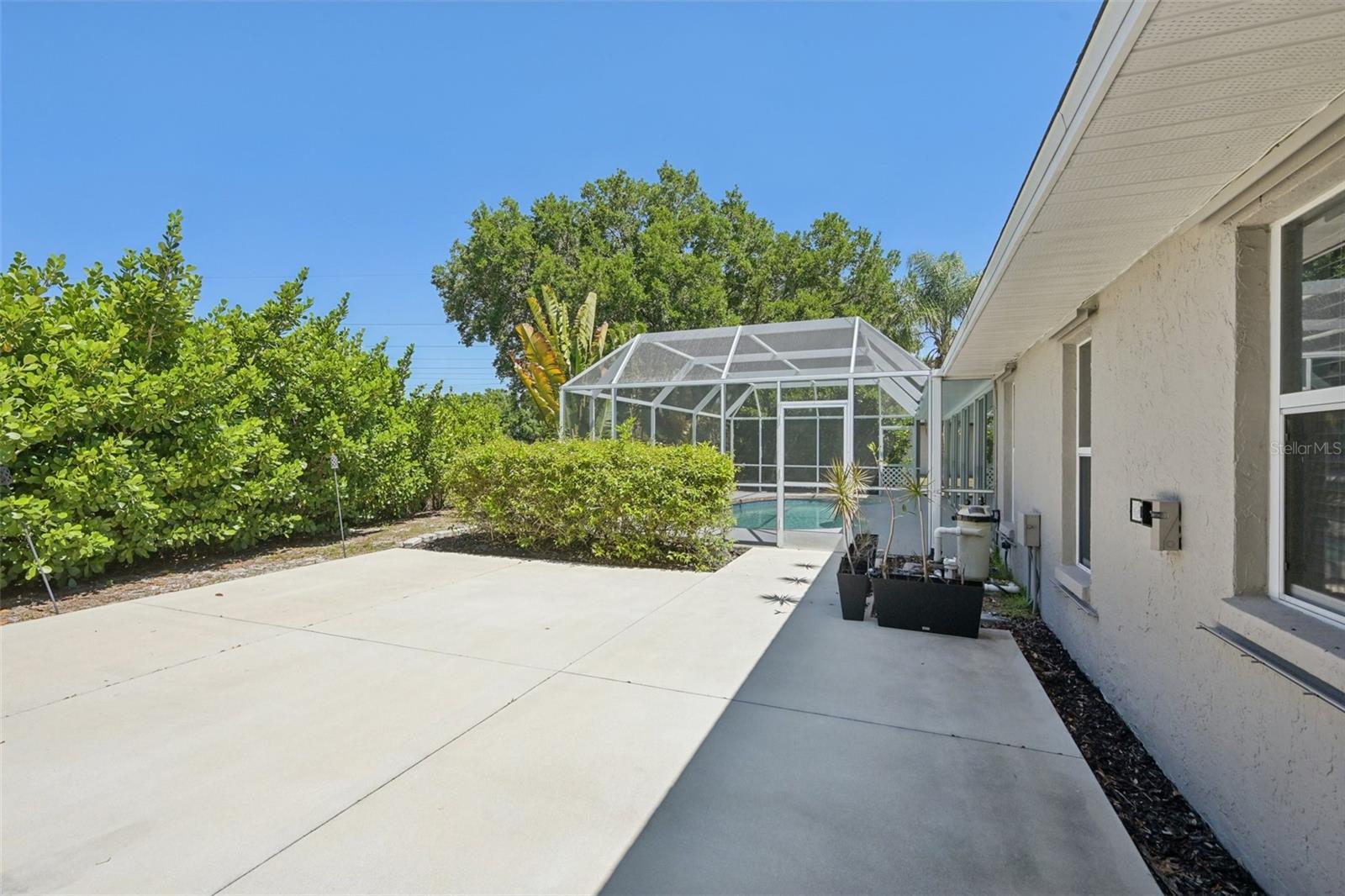 Image 28 of 35 For 5495 Cynthia Lane