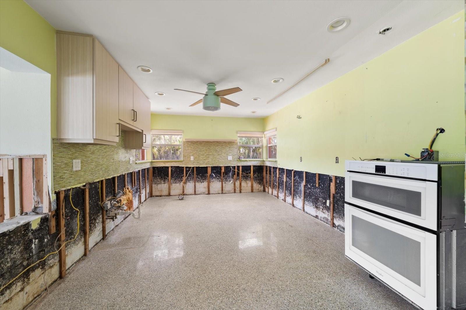 Image 26 of 45 For 630-650 79th Avenue