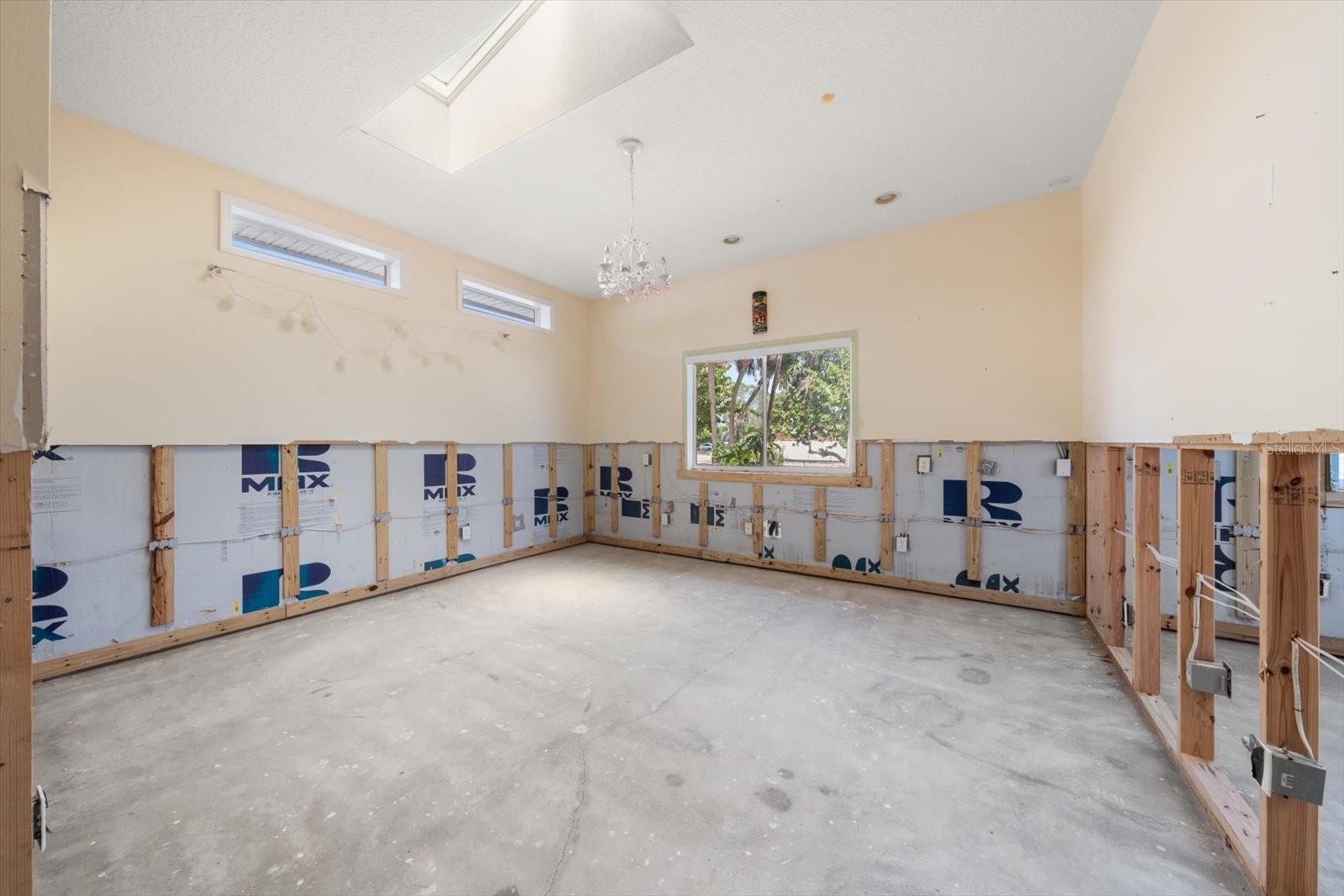 Image 35 of 45 For 630-650 79th Avenue