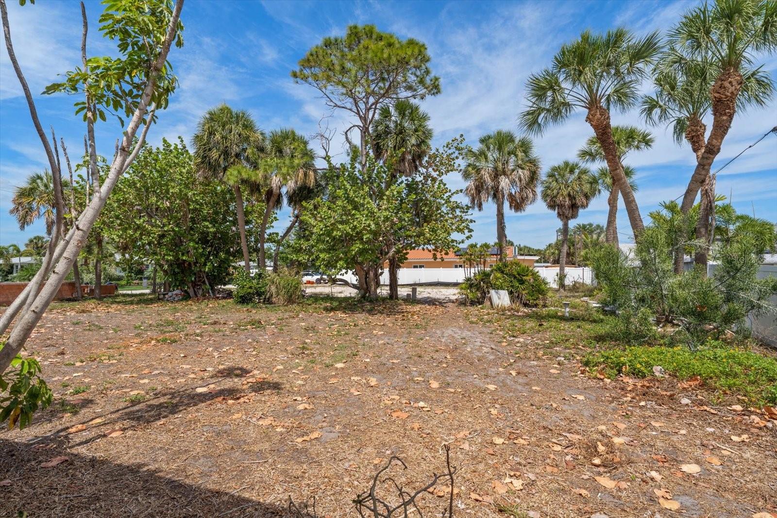 Image 38 of 45 For 630-650 79th Avenue