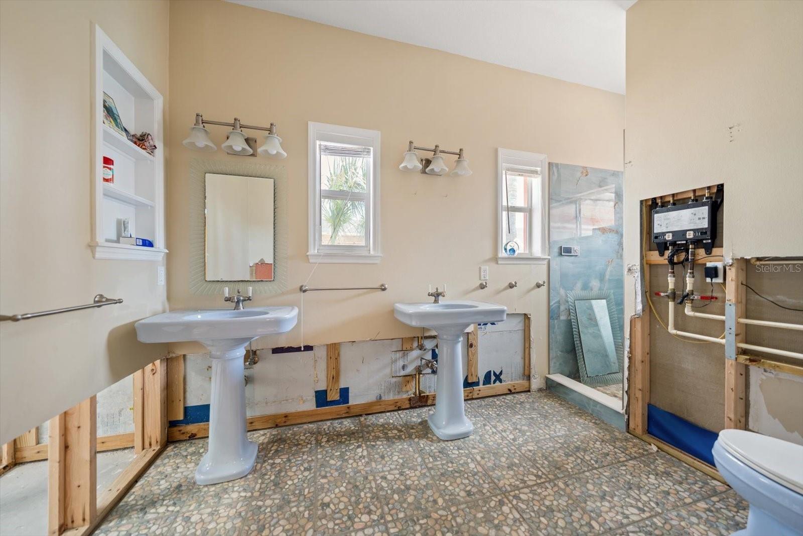 Image 39 of 45 For 630-650 79th Avenue