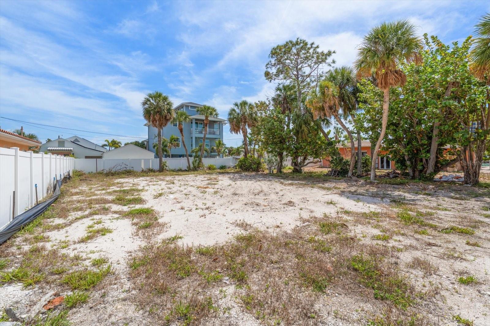 Image 42 of 45 For 630-650 79th Avenue