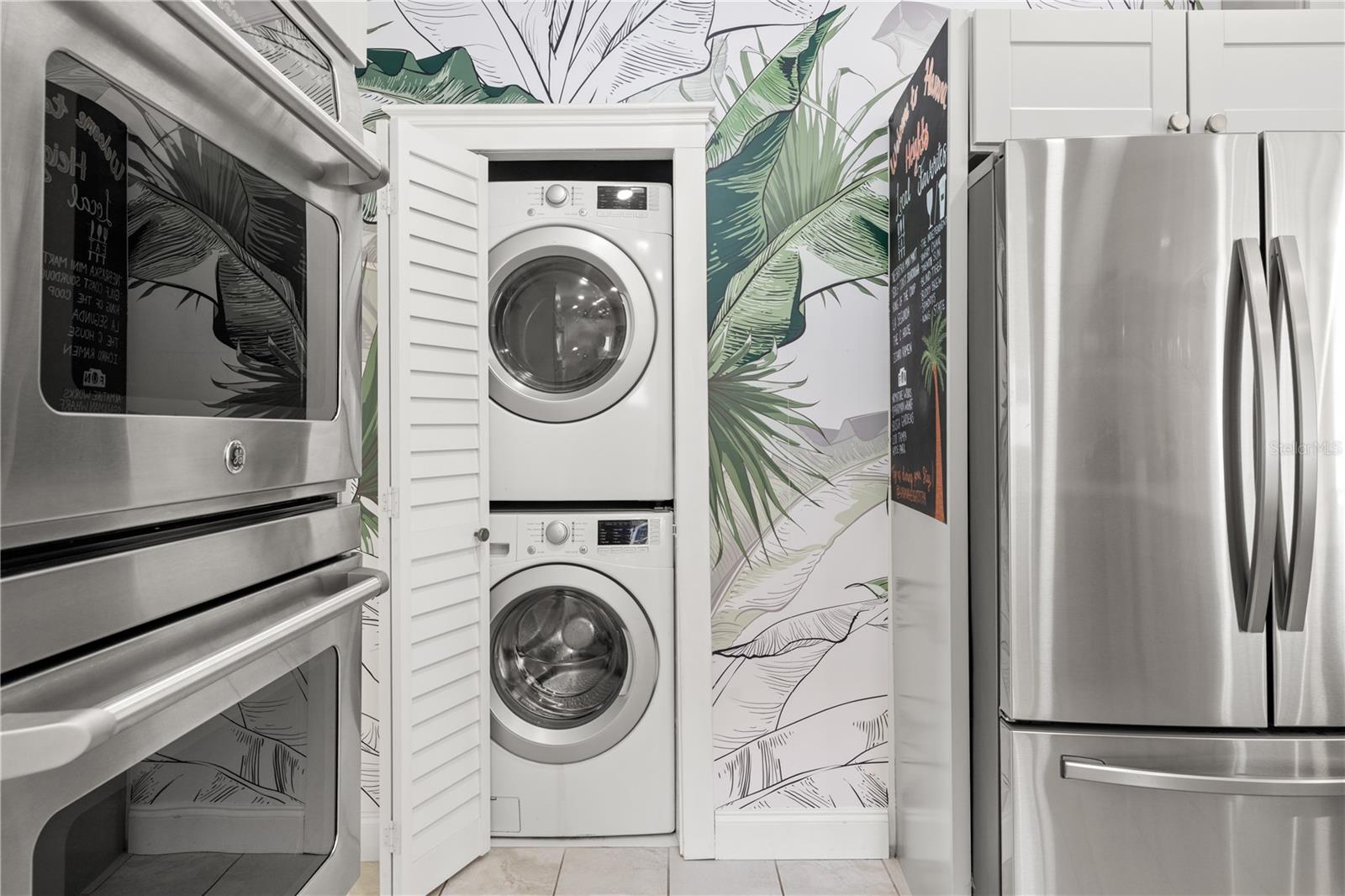 Listing photo id 19 for 324 Haya Street