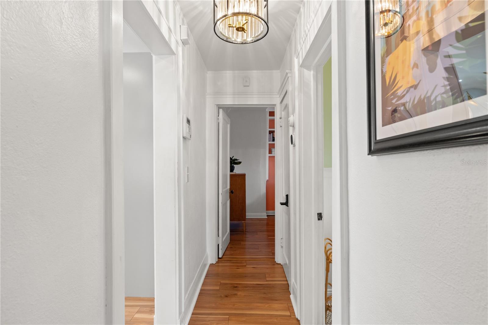 Listing photo id 29 for 324 Haya Street