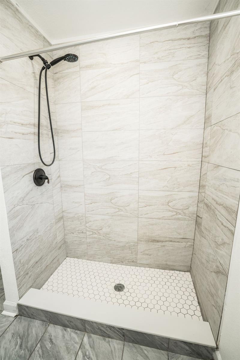 Image 13 of 27 For 1007 32nd Avenue 1-2