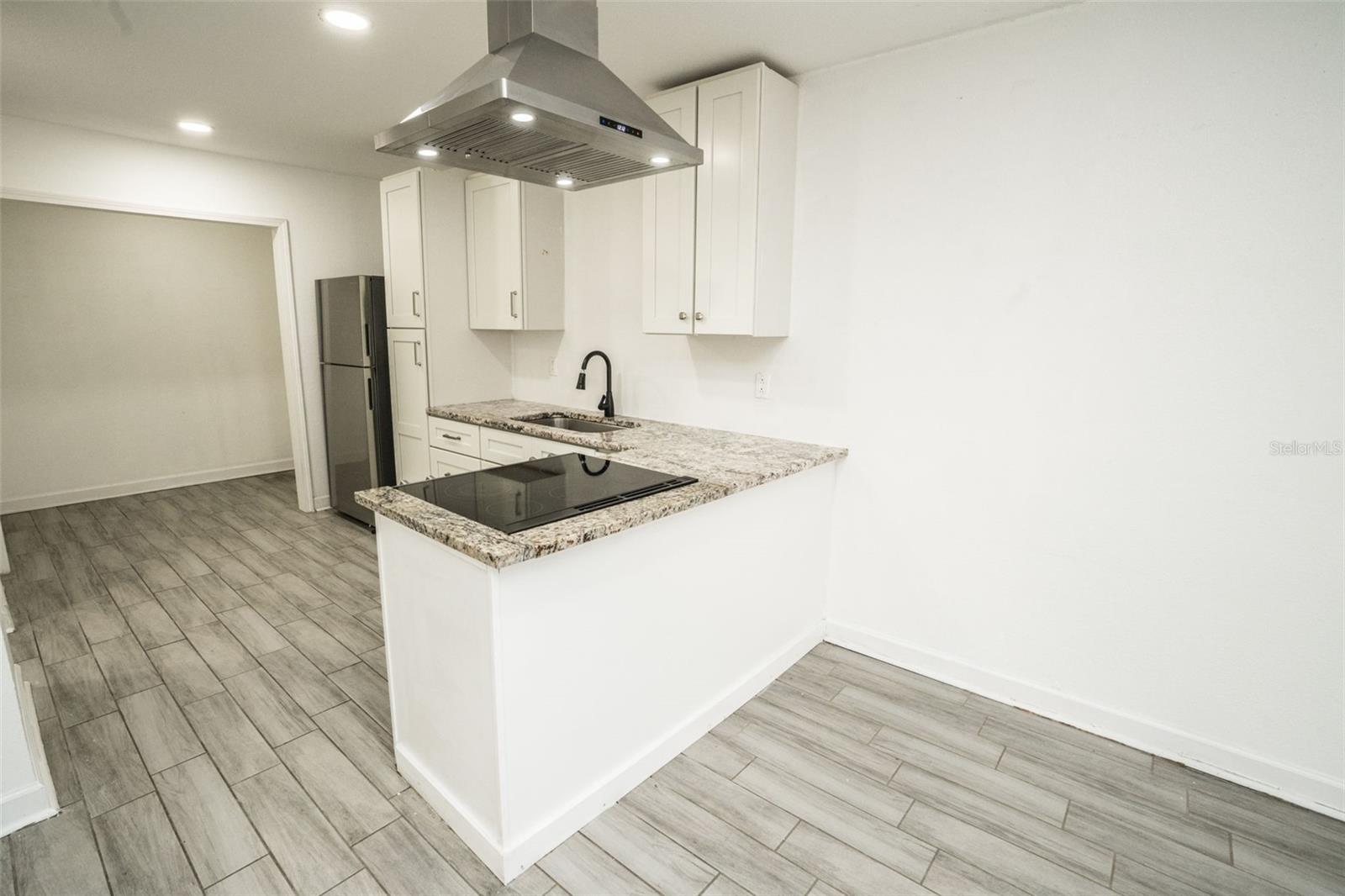 Image 3 of 27 For 1007 32nd Avenue 1-2