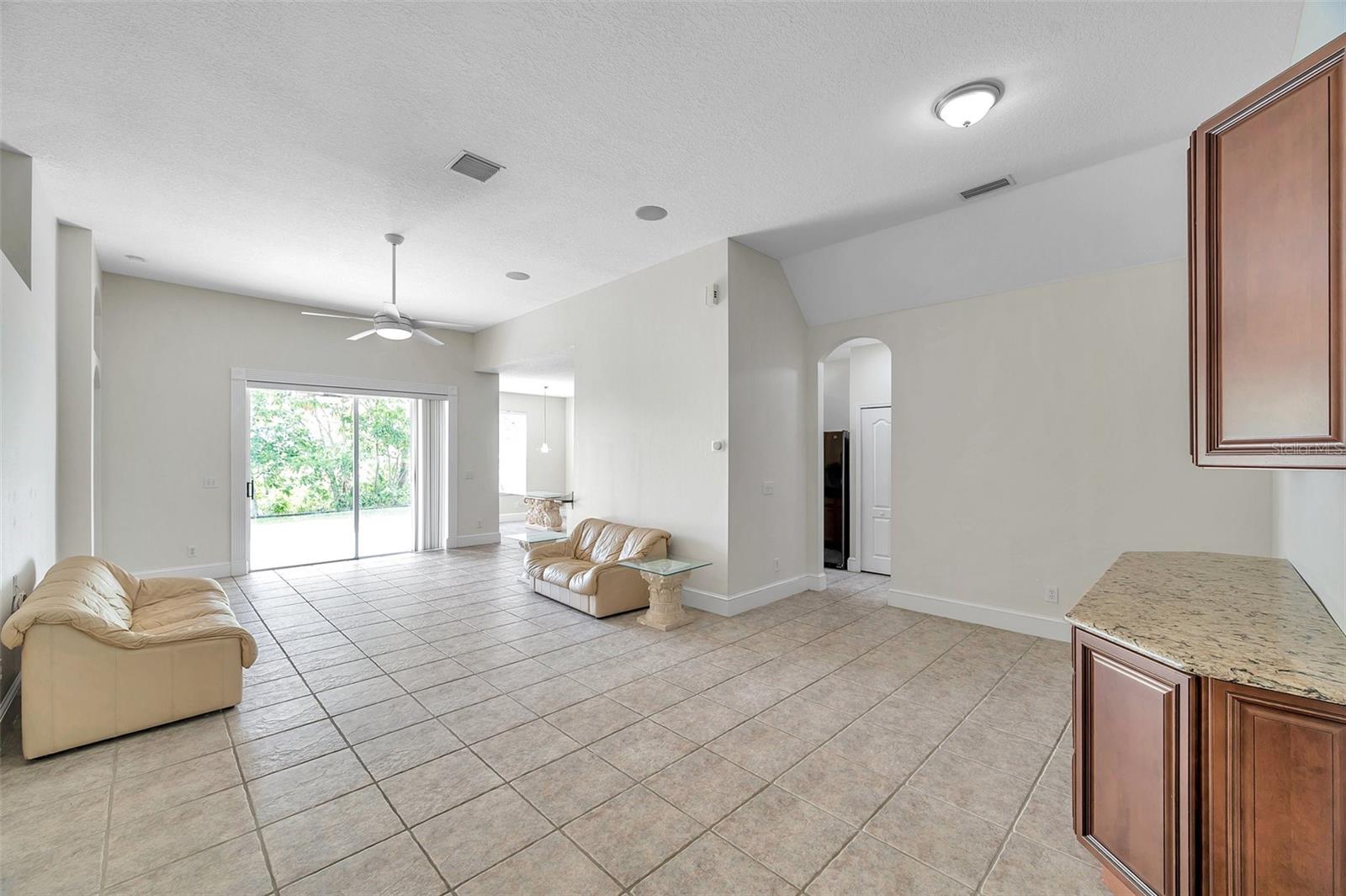 Image 29 of 42 For 1915 Fruitridge Street