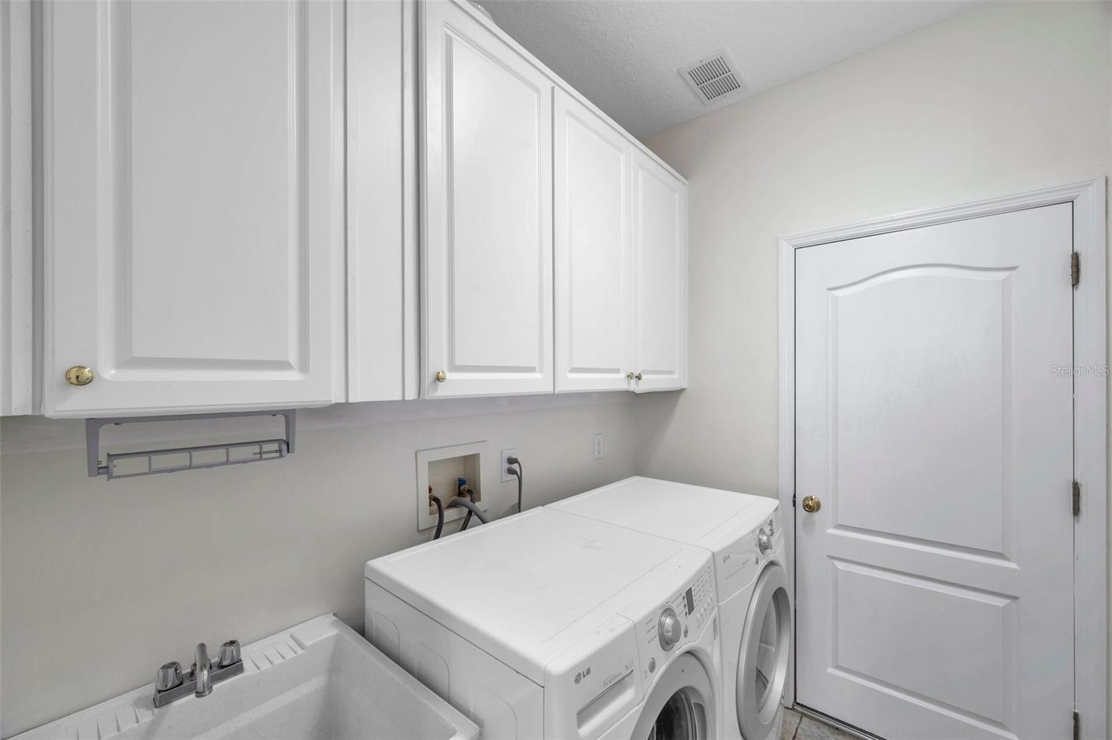 Image 32 of 42 For 1915 Fruitridge Street