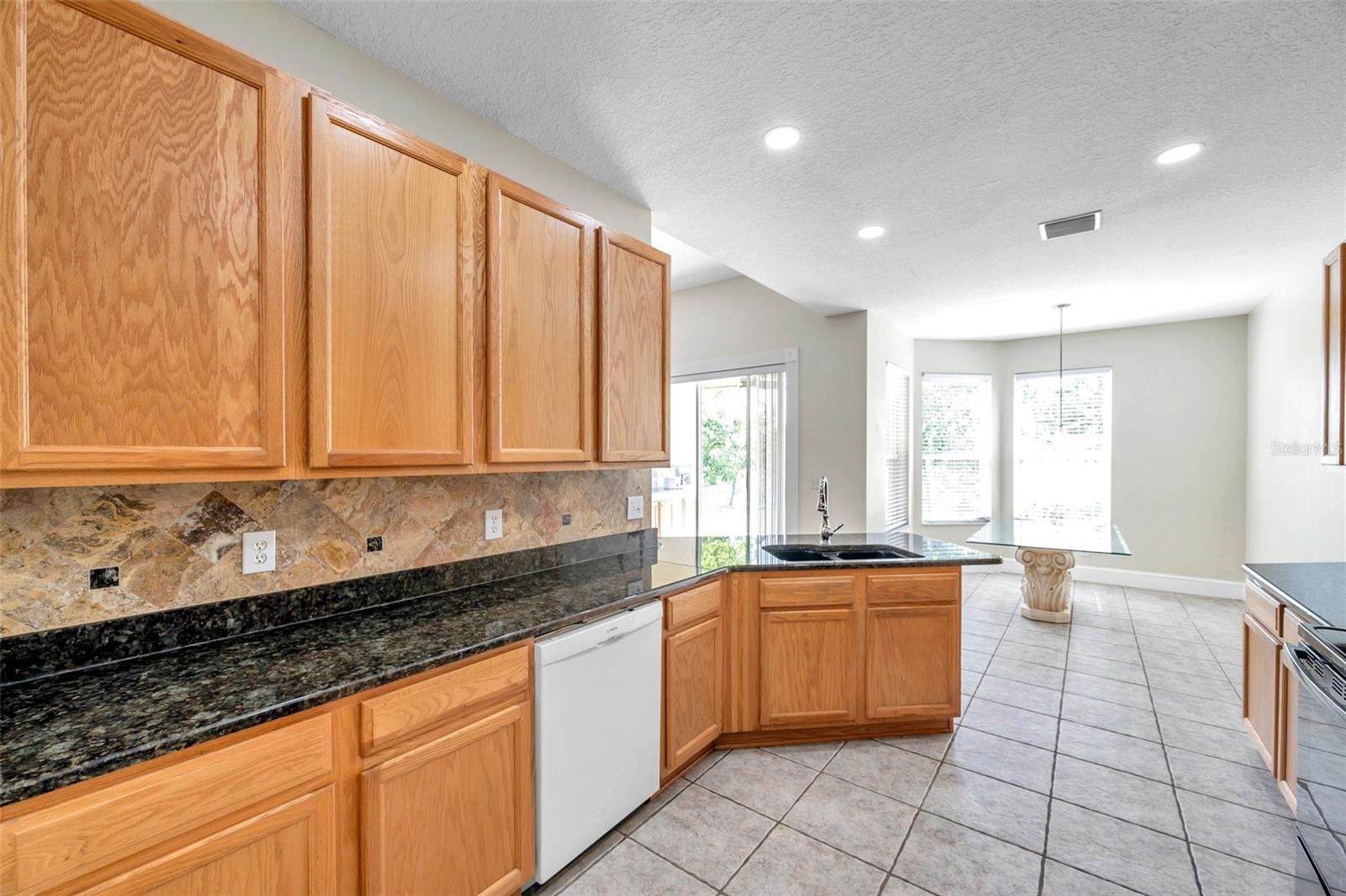 Image 33 of 42 For 1915 Fruitridge Street