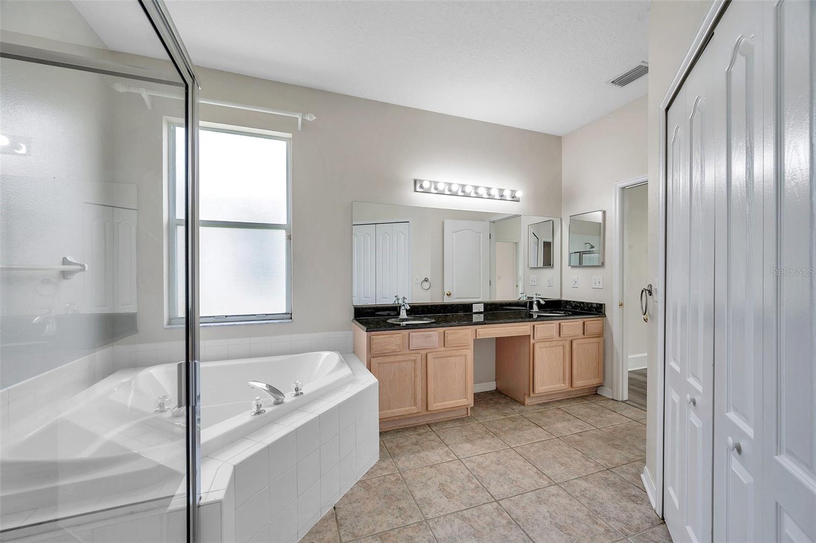 Image 34 of 42 For 1915 Fruitridge Street