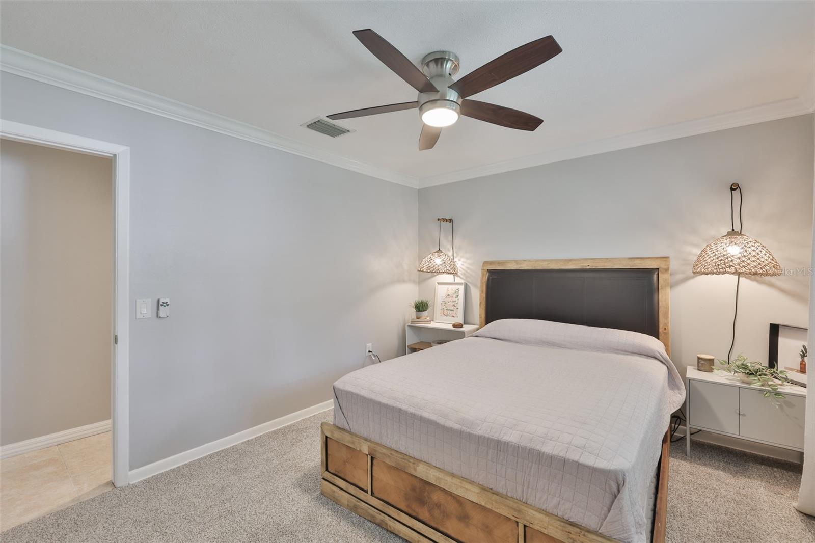 Listing photo id 22 for 1311 Estatewood Drive