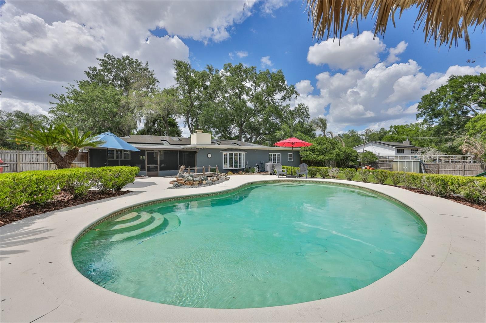 Listing photo id 38 for 1311 Estatewood Drive