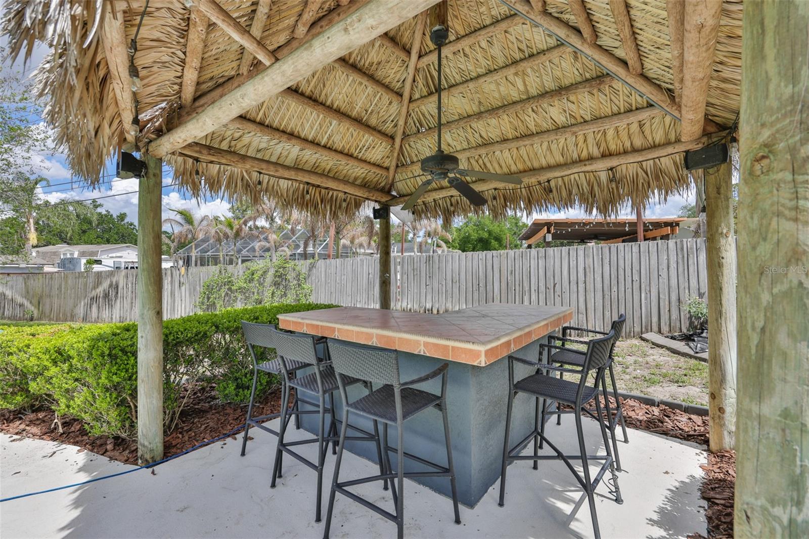 Listing photo id 39 for 1311 Estatewood Drive