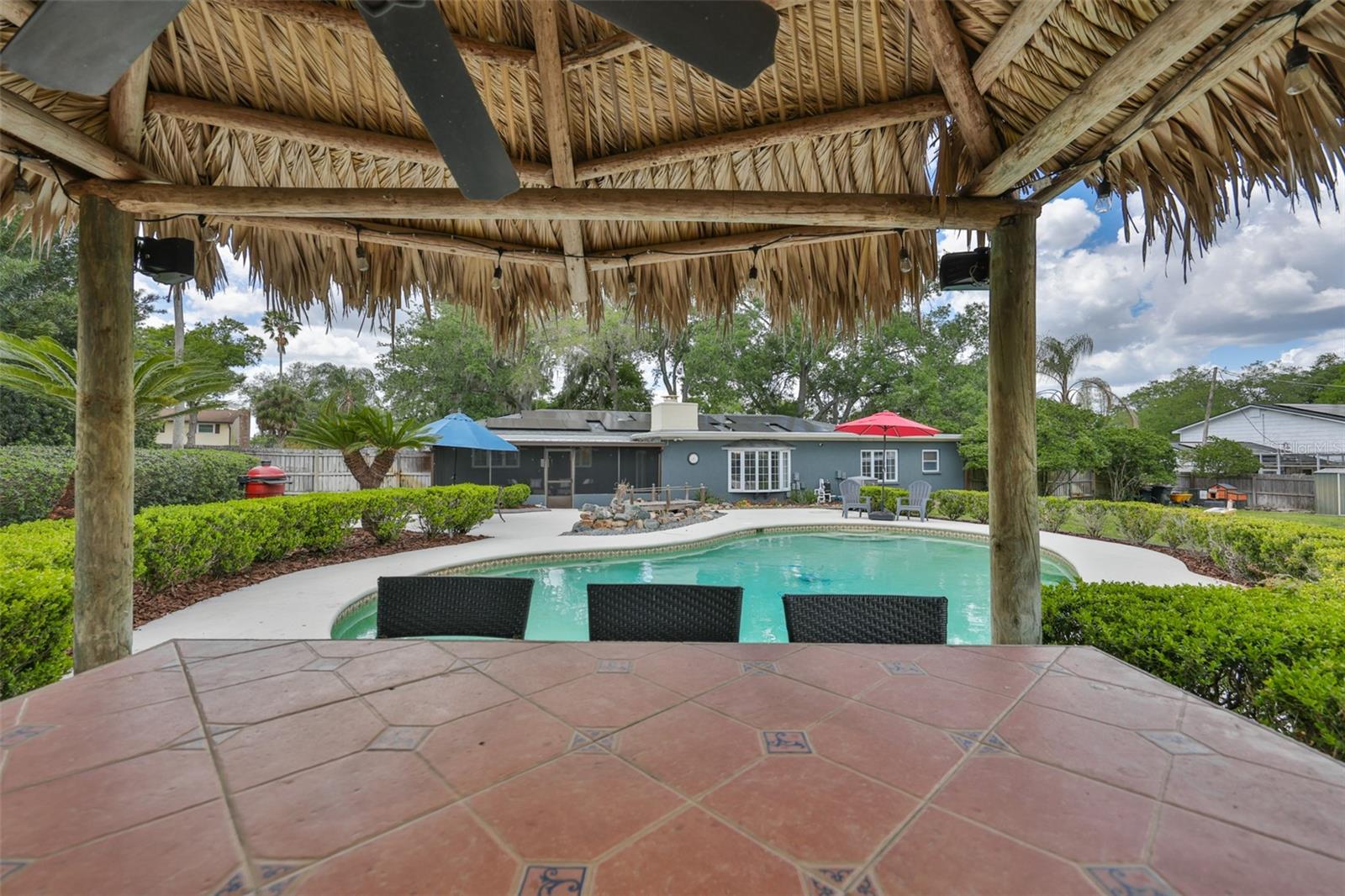 Listing photo id 40 for 1311 Estatewood Drive