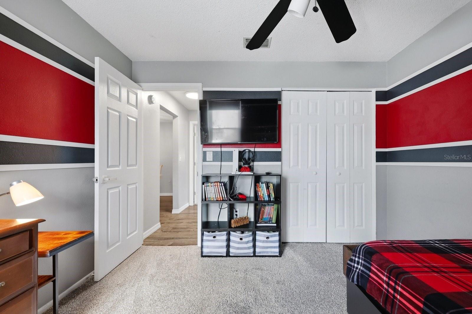 Image 25 of 51 For 221 Arbor Drive W