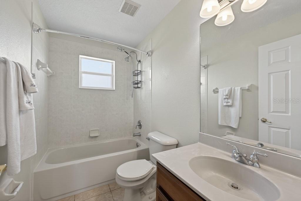 Image 34 of 61 For 1063 Paseo Del Rio Ne