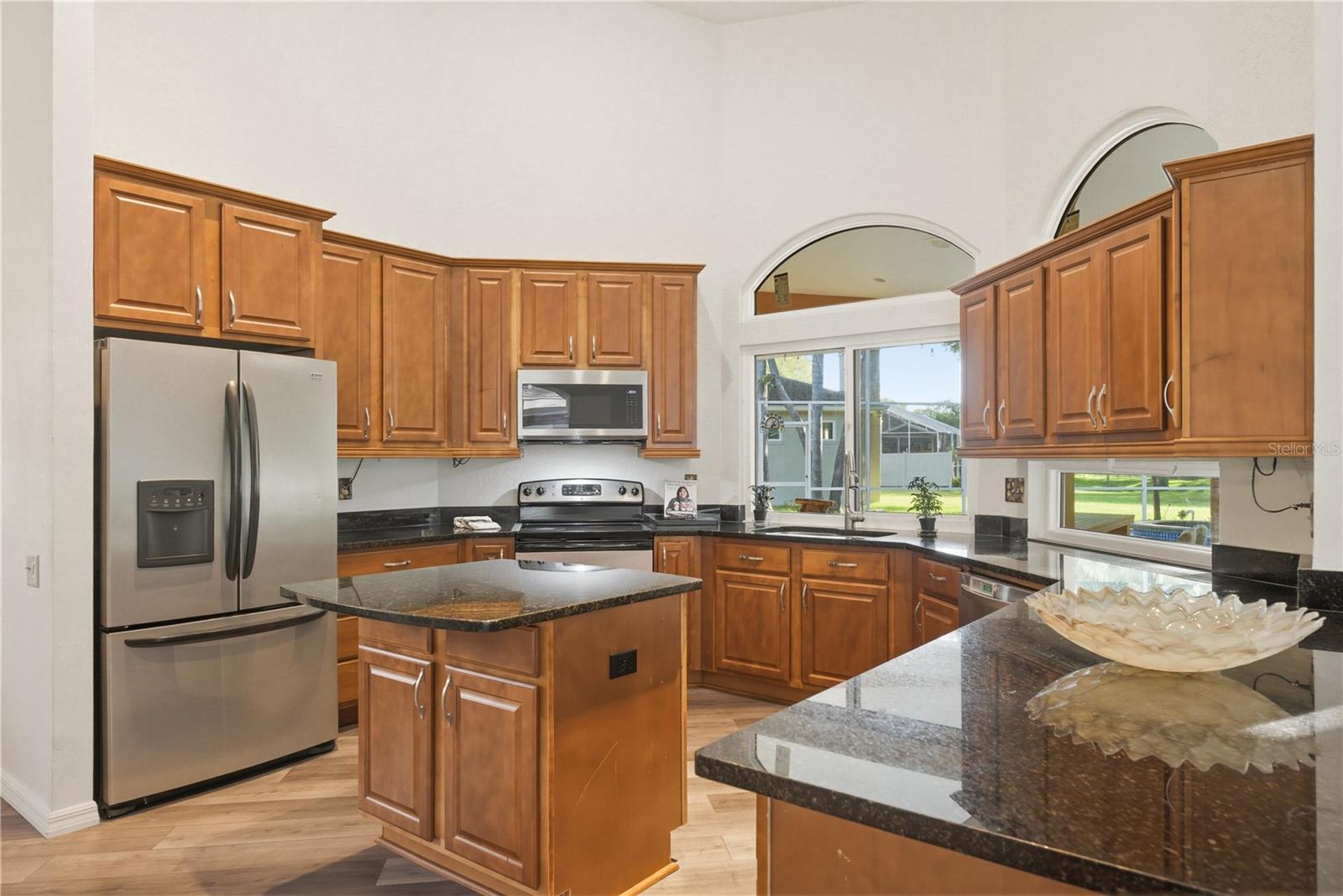 Image 13 of 54 For 791 Weathersfield Drive