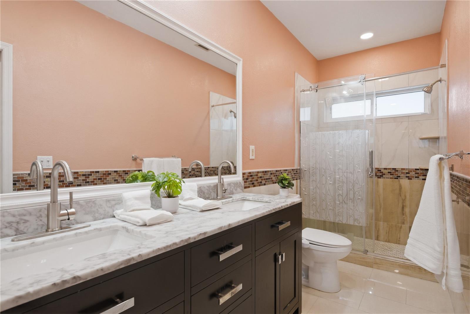 Image 25 of 54 For 791 Weathersfield Drive