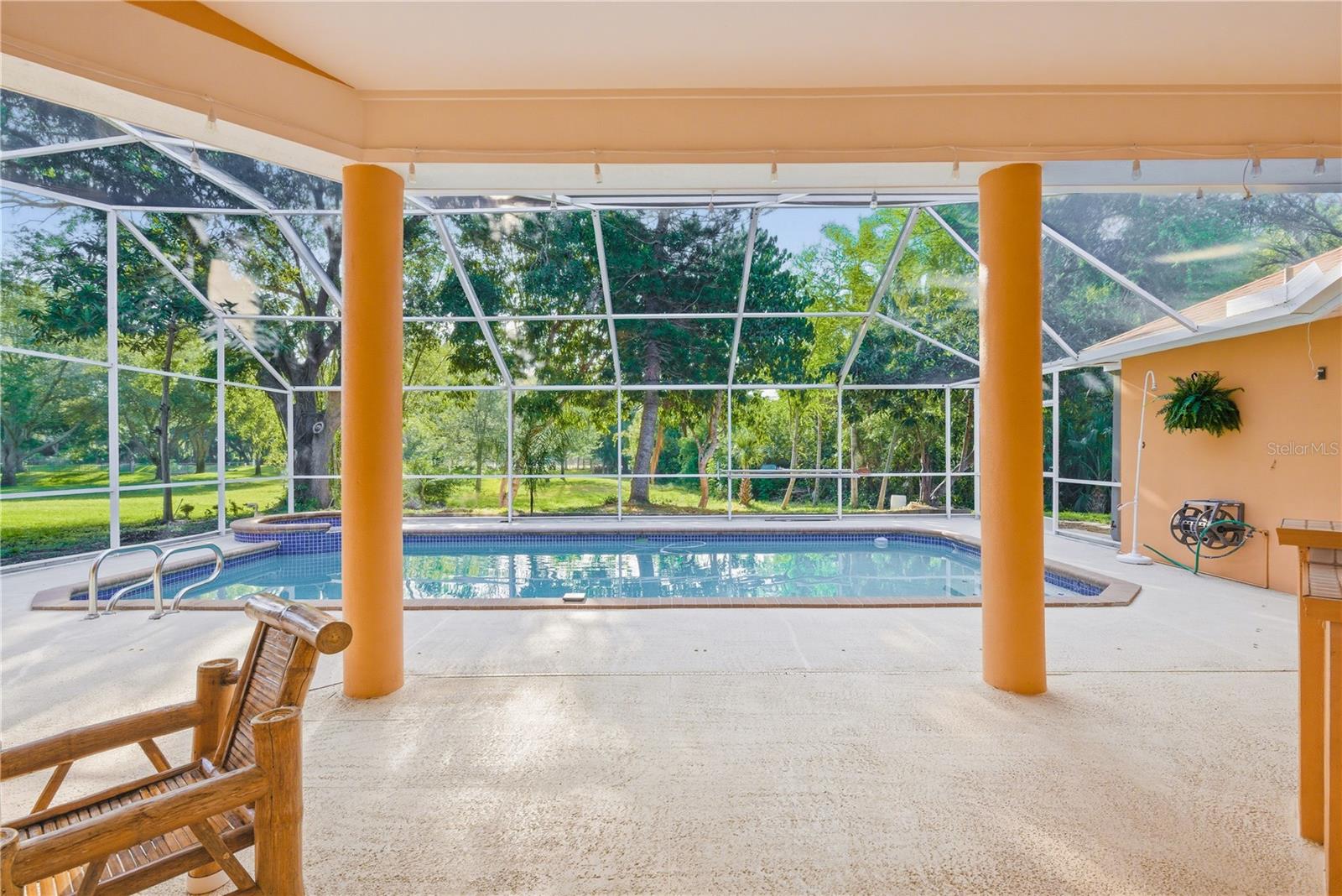 Image 33 of 54 For 791 Weathersfield Drive