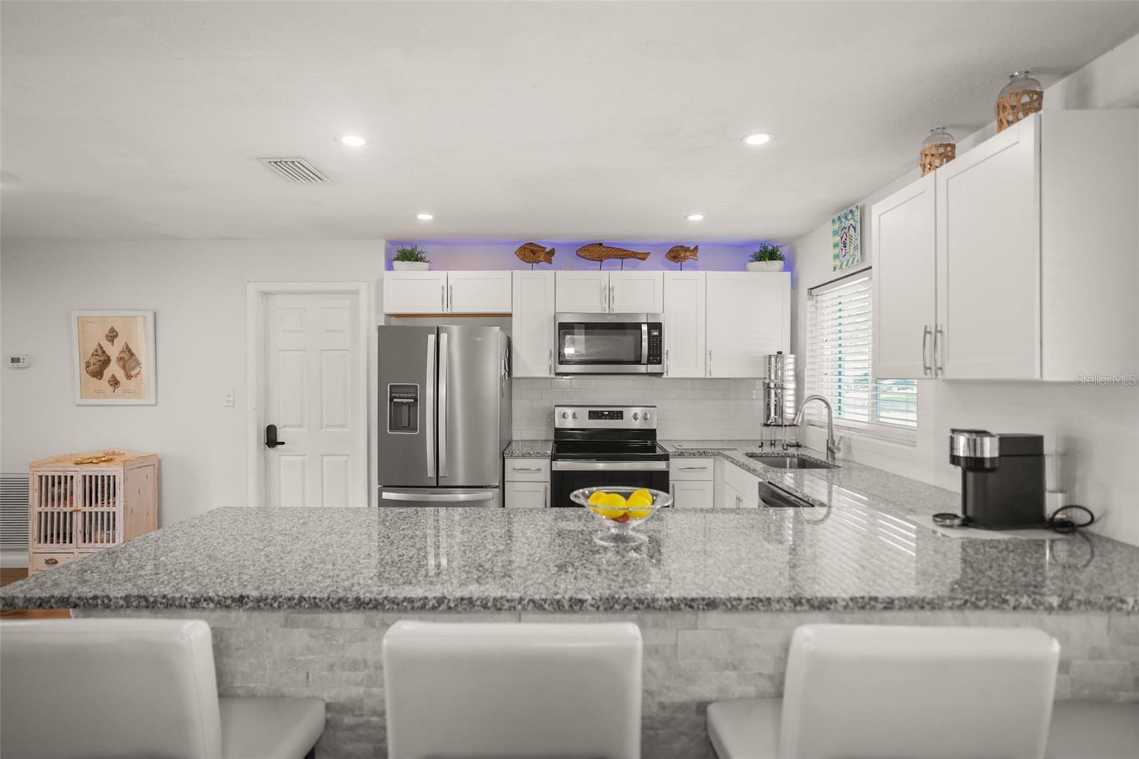 Image 10 of 58 For 1218 Lazy Lake Road E